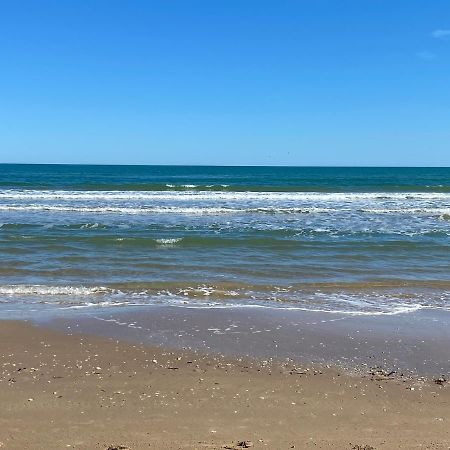 South Padre Island Beach House Retreat Downstairs Экстерьер фото