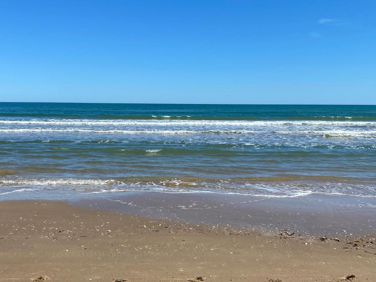 South Padre Island Beach House Retreat Downstairs Экстерьер фото